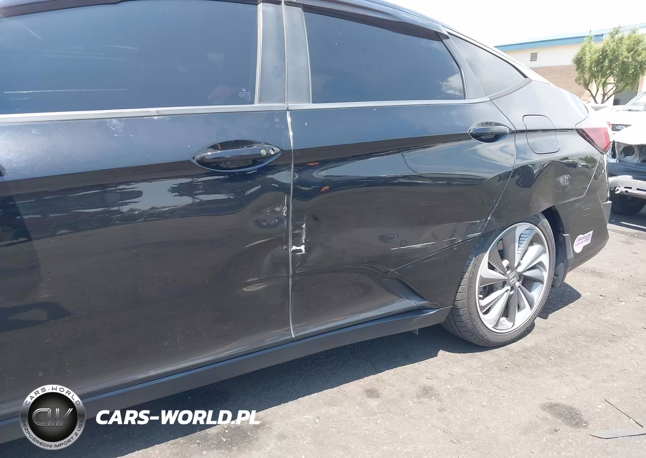 2018 Honda Clarity Plug-In Hybrid VIN:JHMZC5F14JC016681 - 6