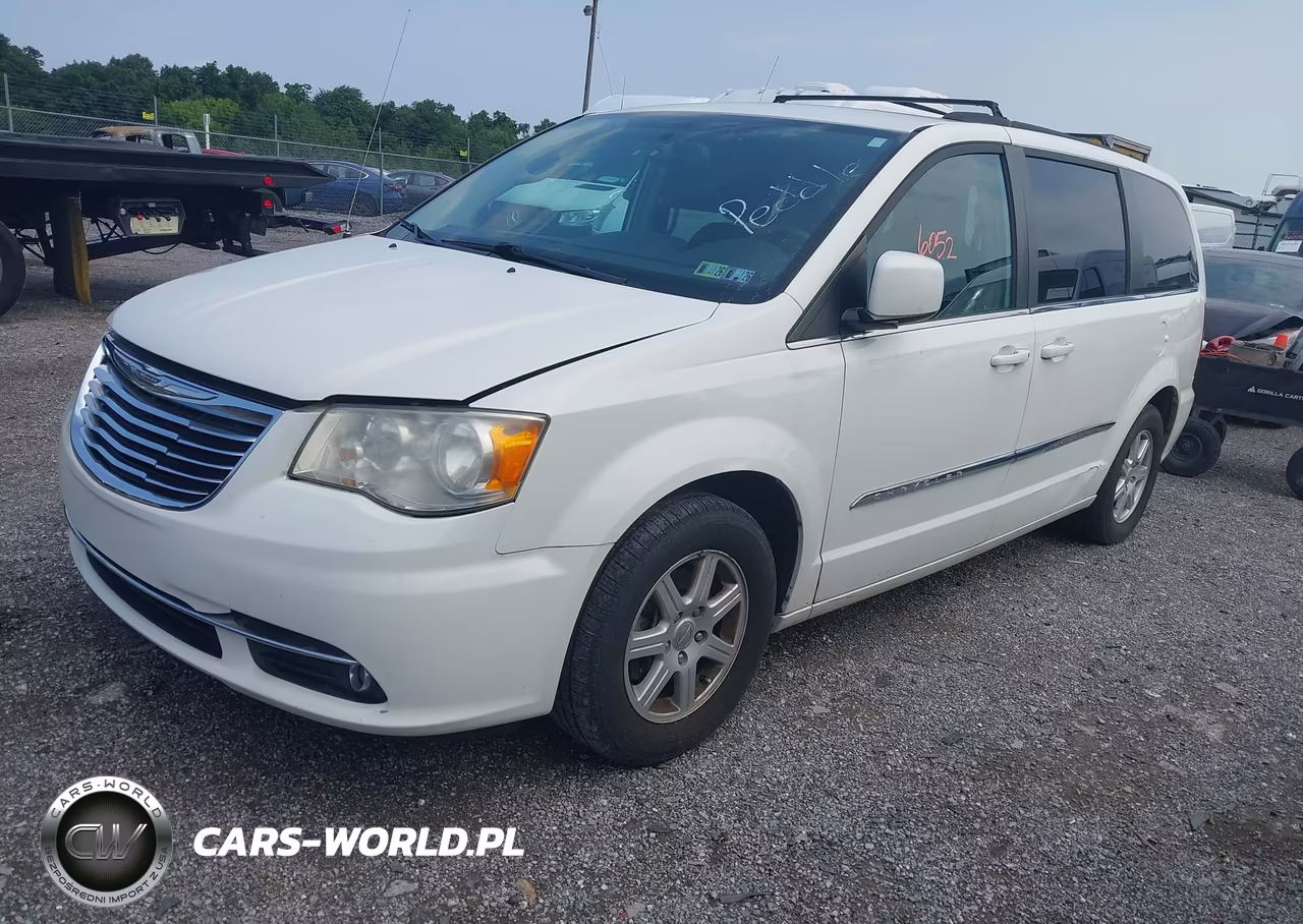 2011 Chrysler Town & Country Touring VIN:2A4RR5DG7BR723445 - 2