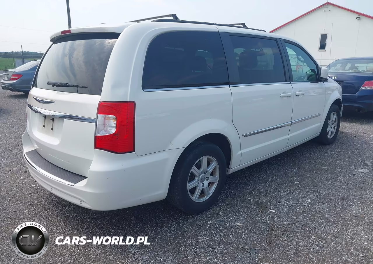 2011 Chrysler Town & Country Touring VIN:2A4RR5DG7BR723445 - 4