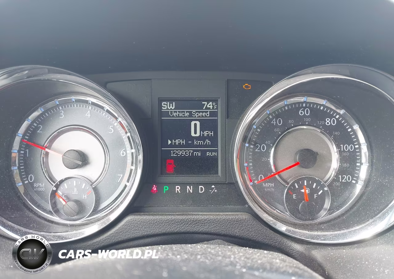 2011 Chrysler Town & Country Touring VIN:2A4RR5DG7BR723445 - 7