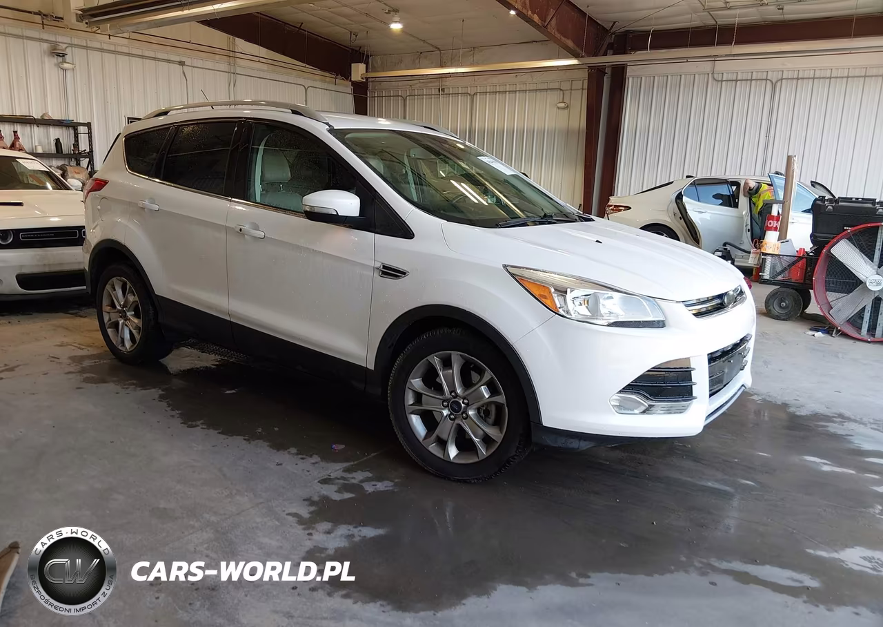 2016 Ford Escape Titanium – zdjęcie 1 z 16