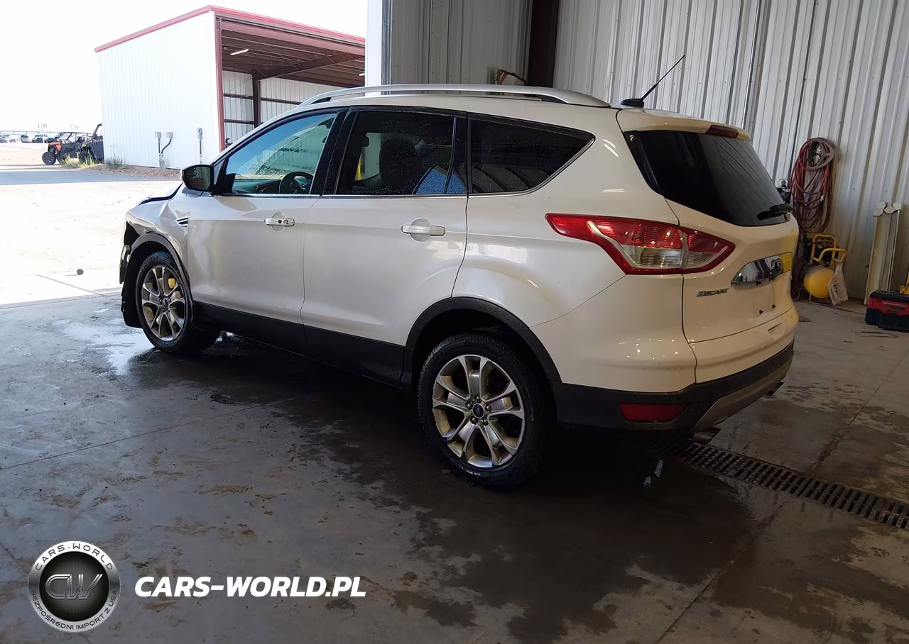 2016 Ford Escape Titanium VIN:1FMCU9J9XGUC30663 - 3
