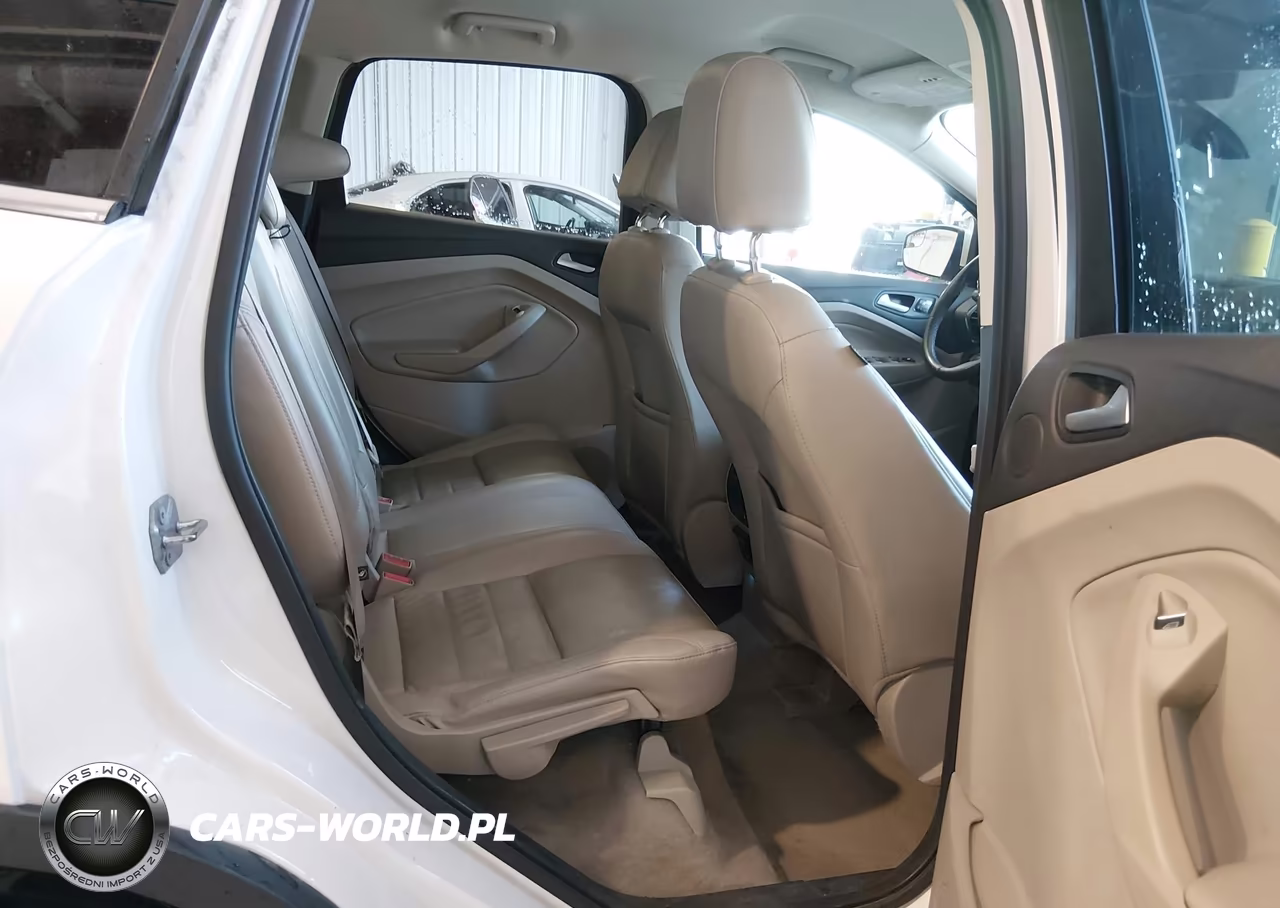 2016 Ford Escape Titanium VIN:1FMCU9J9XGUC30663 - 8
