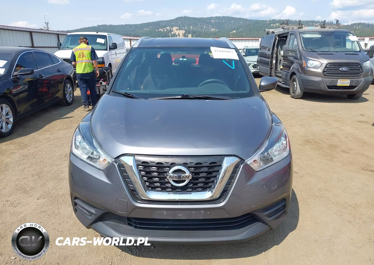 2018 Nissan Kicks Sv VIN:3N1CP5CUXJL542234 - 13