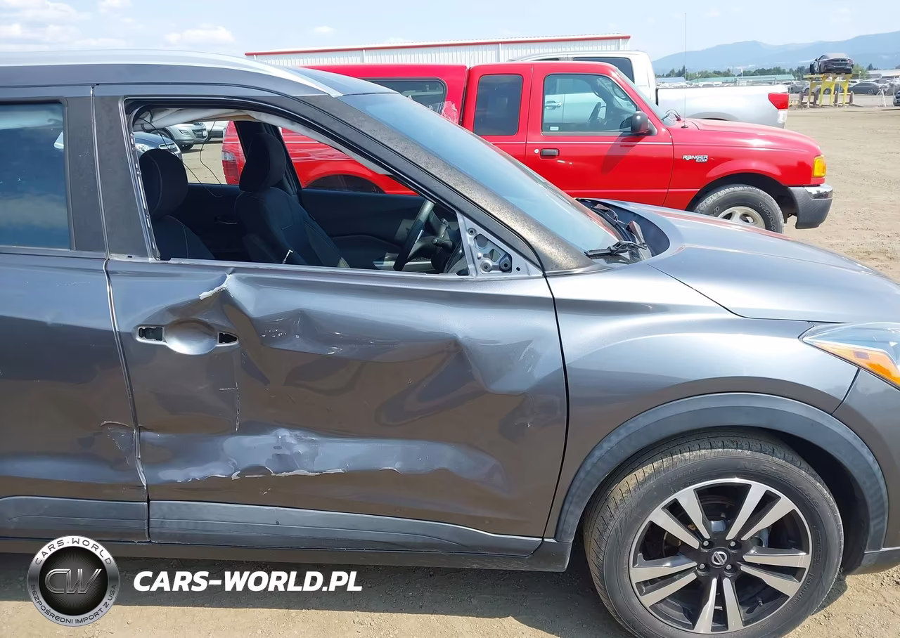 2018 Nissan Kicks Sv VIN:3N1CP5CUXJL542234 - 6