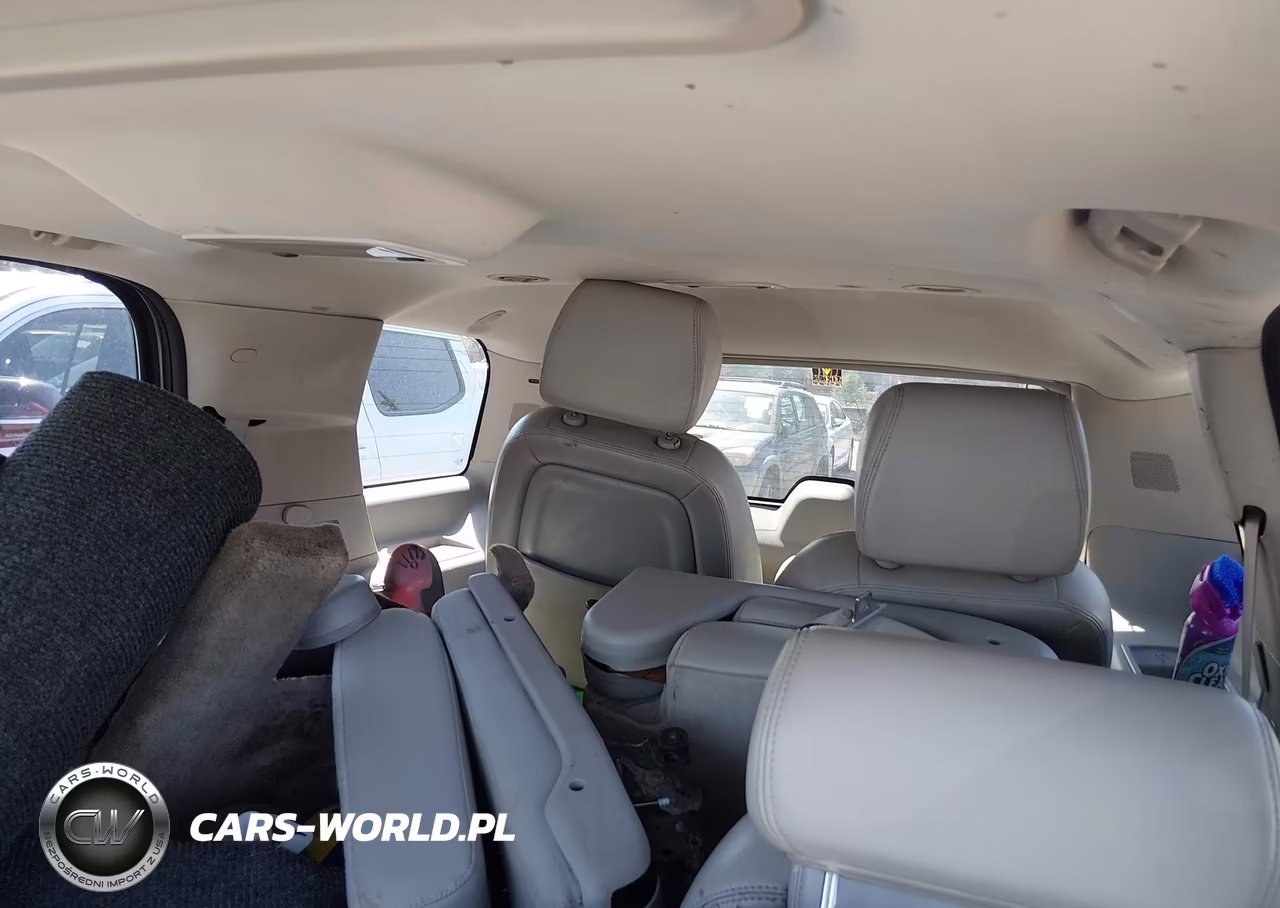 2007 Chevrolet Tahoe Ltz VIN:1GNFK13047J150985 - 14