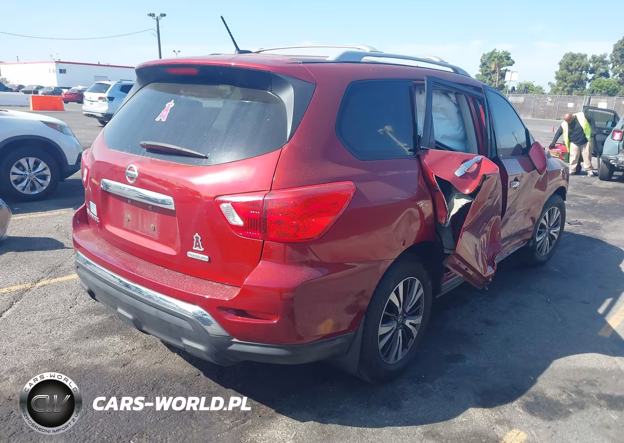 2018 Nissan Pathfinder S VIN:5N1DR2MN7JC637701 - 4