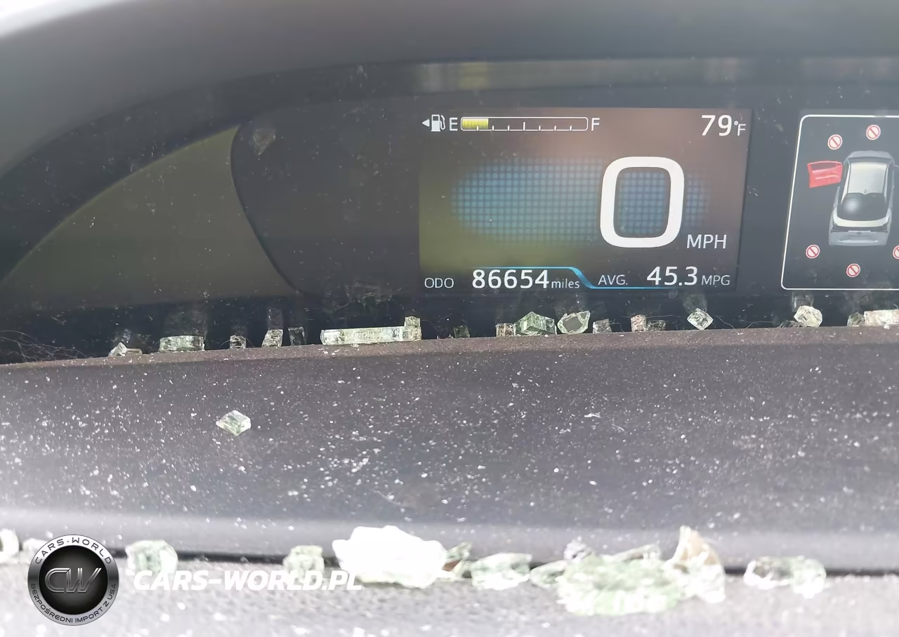 2020 Toyota Prius Le Awd-E VIN:JTDL9RFU7L3019391 - 16