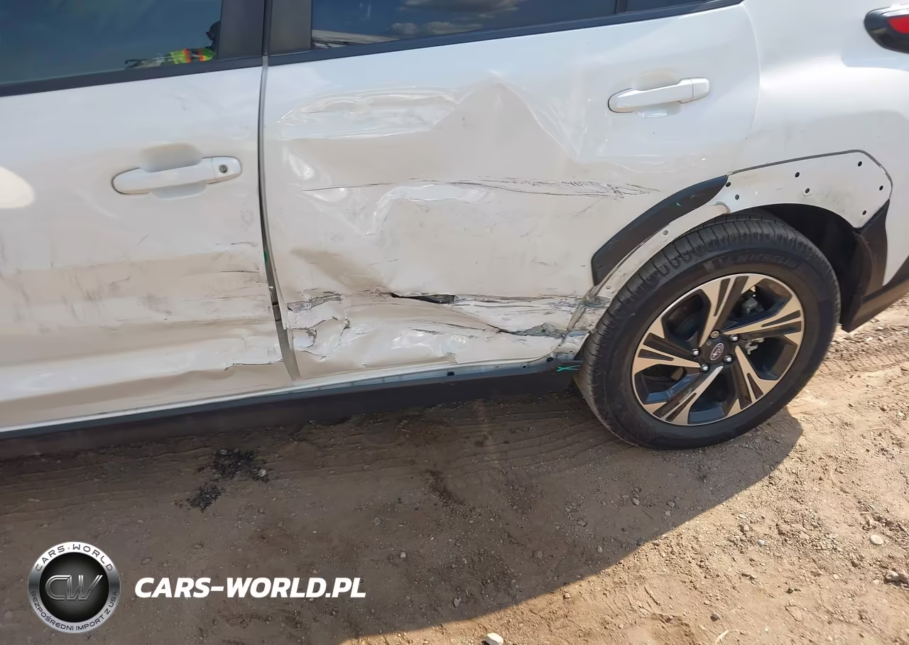 2024 Subaru Crosstrek Premium VIN:JF2GUADC1R8251896 - 17