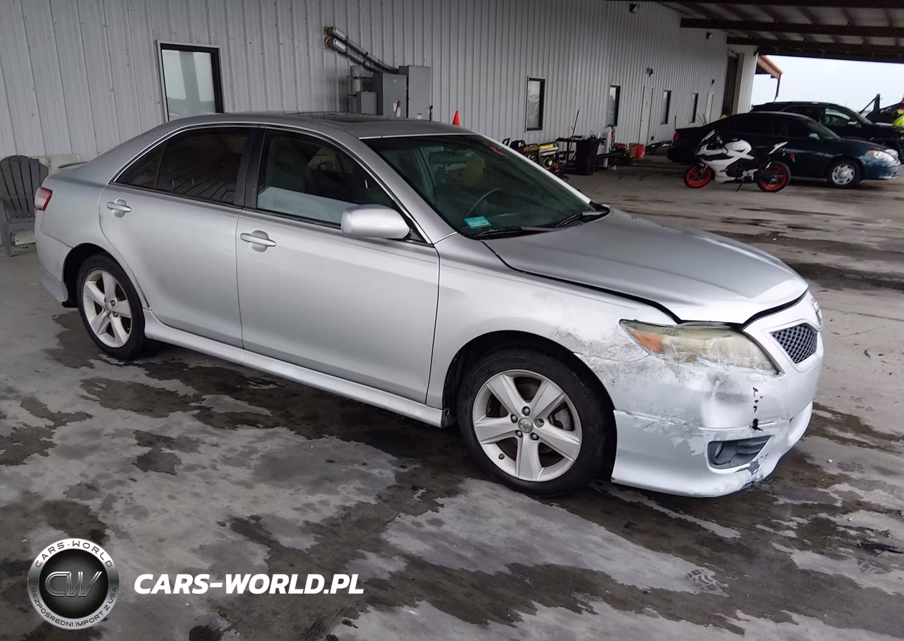 2011 Toyota Camry Se – zdjęcie 1 z 12