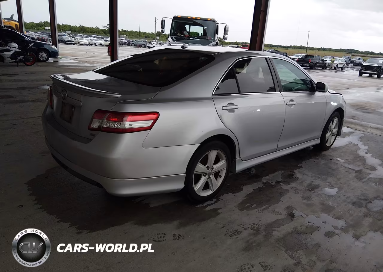 2011 Toyota Camry Se VIN:4T1BF3EK0BU143878 - 4