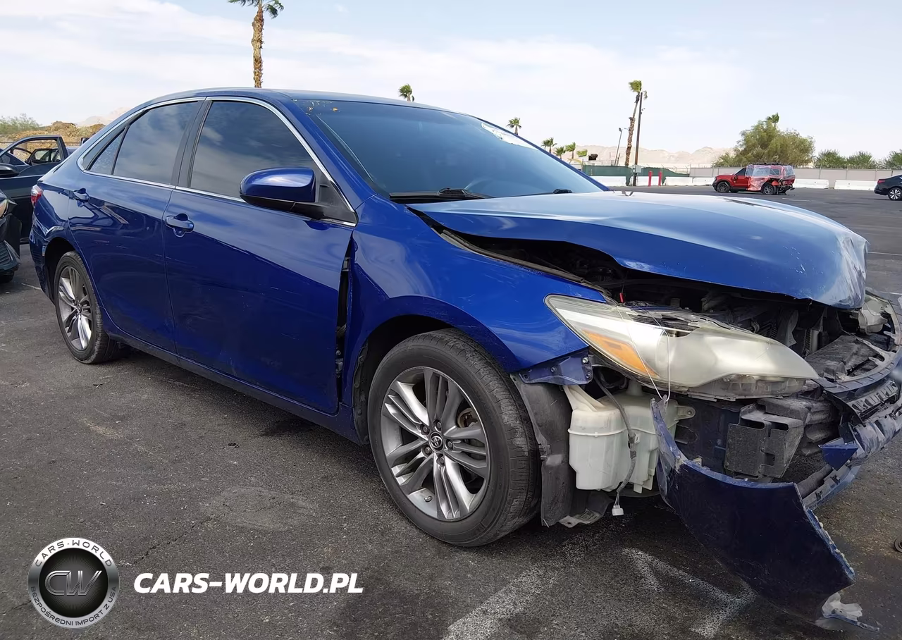2015 Toyota Camry Se – zdjęcie 1 z 17