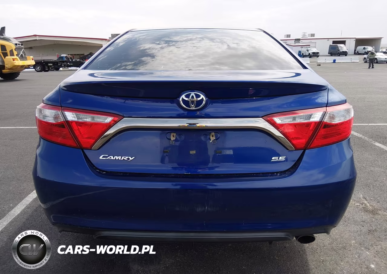 2015 Toyota Camry Se VIN:4T1BF1FK0FU921346 - 17