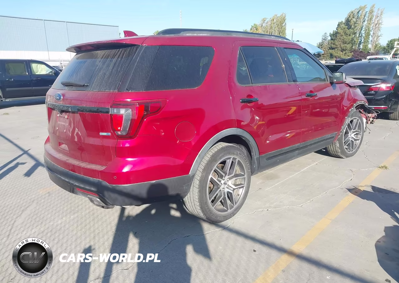 2016 Ford Explorer Sport VIN:1FM5K8GTXGGB19105 - 4
