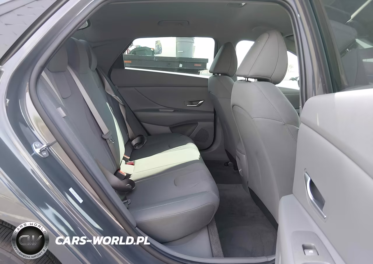 2026 Hyundai Elantra Se VIN:KMHLL4DG1TU172467 - 8
