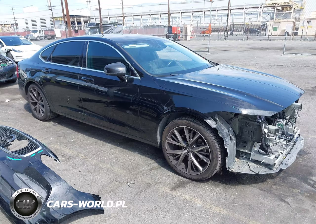 2018 Volvo S90 T5 Momentum VIN:LVY982MK0JP039101 - 14
