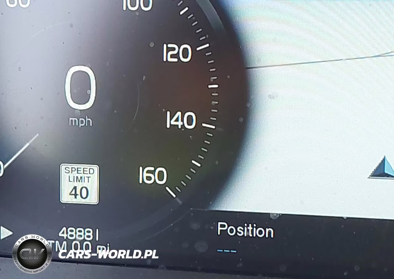2018 Volvo S90 T5 Momentum VIN:LVY982MK0JP039101 - 16