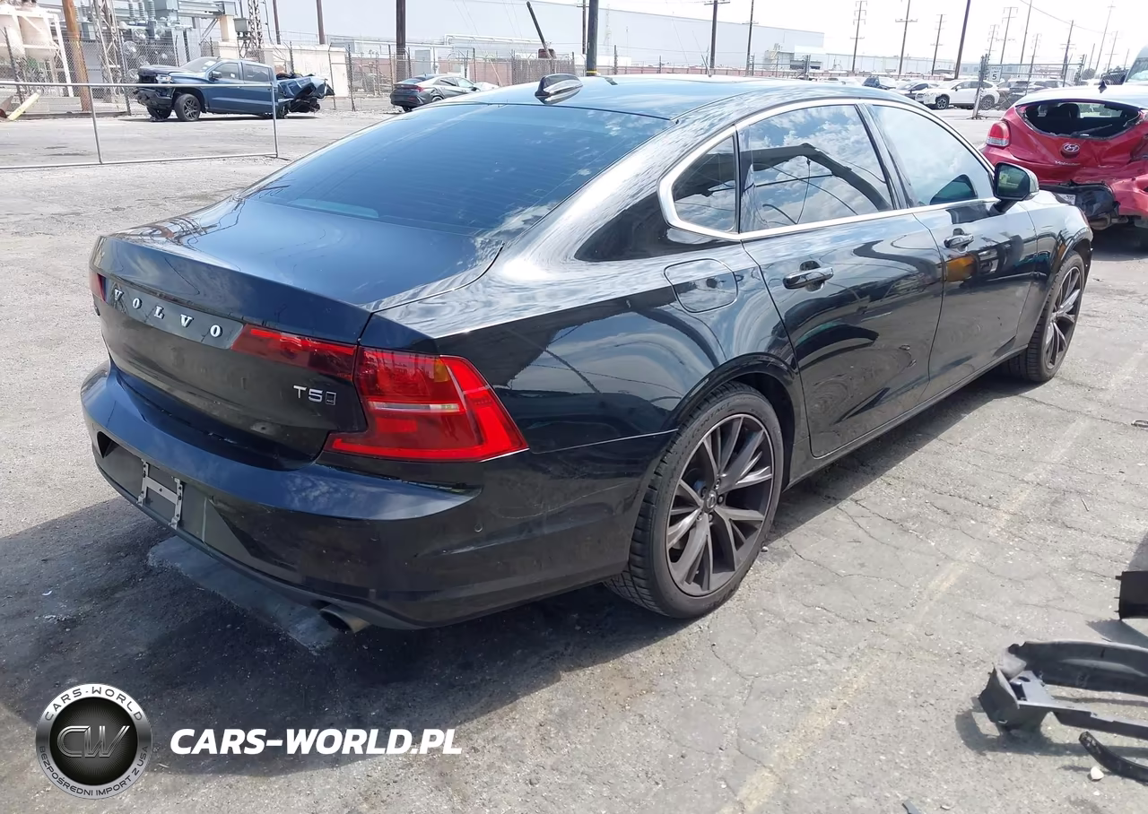 2018 Volvo S90 T5 Momentum VIN:LVY982MK0JP039101 - 4