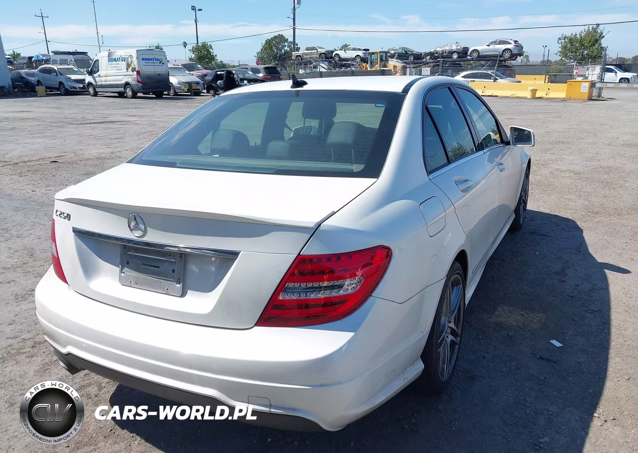 2014 Mercedes-Benz C 250 Sport VIN:WDDGF4HB8EG241660 - 4