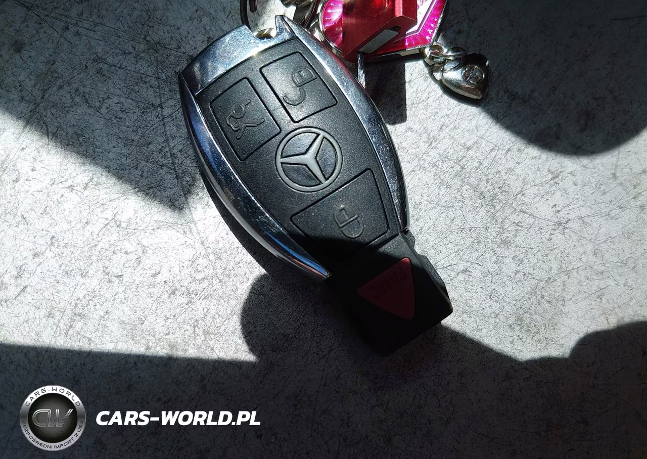 2014 Mercedes-Benz C 250 Sport VIN:WDDGF4HB8EG210215 - 11