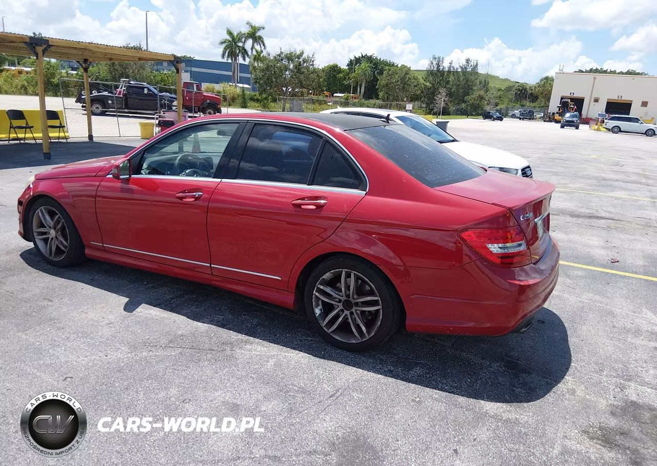 2014 Mercedes-Benz C 250 Sport VIN:WDDGF4HB8EG210215 - 3