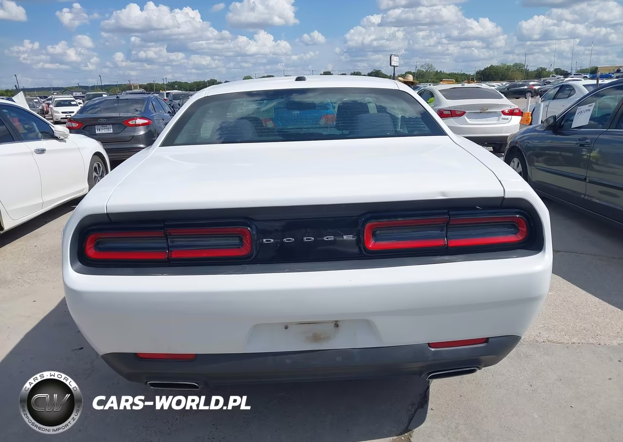 2015 Dodge Challenger Sxt VIN:2C3CDZAG2FH839156 - 16