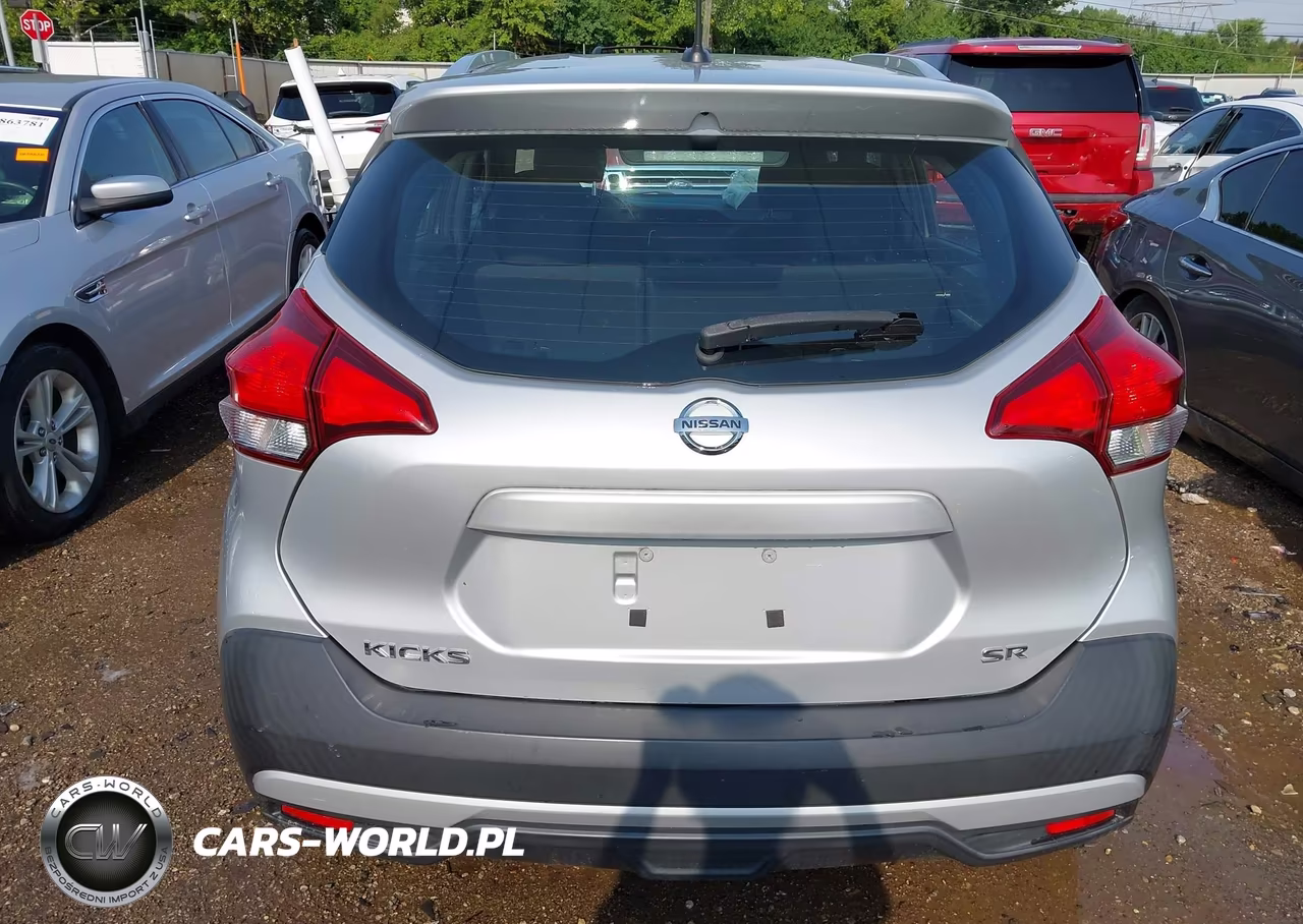 2019 Nissan Kicks Sr VIN:3N1CP5CU7KL568064 - 16