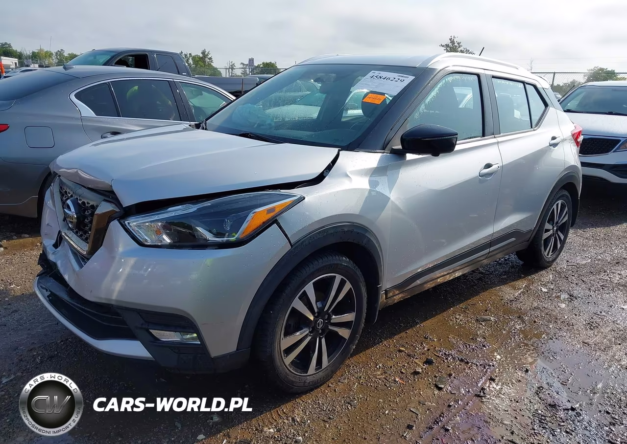 2019 Nissan Kicks Sr VIN:3N1CP5CU7KL568064 - 2
