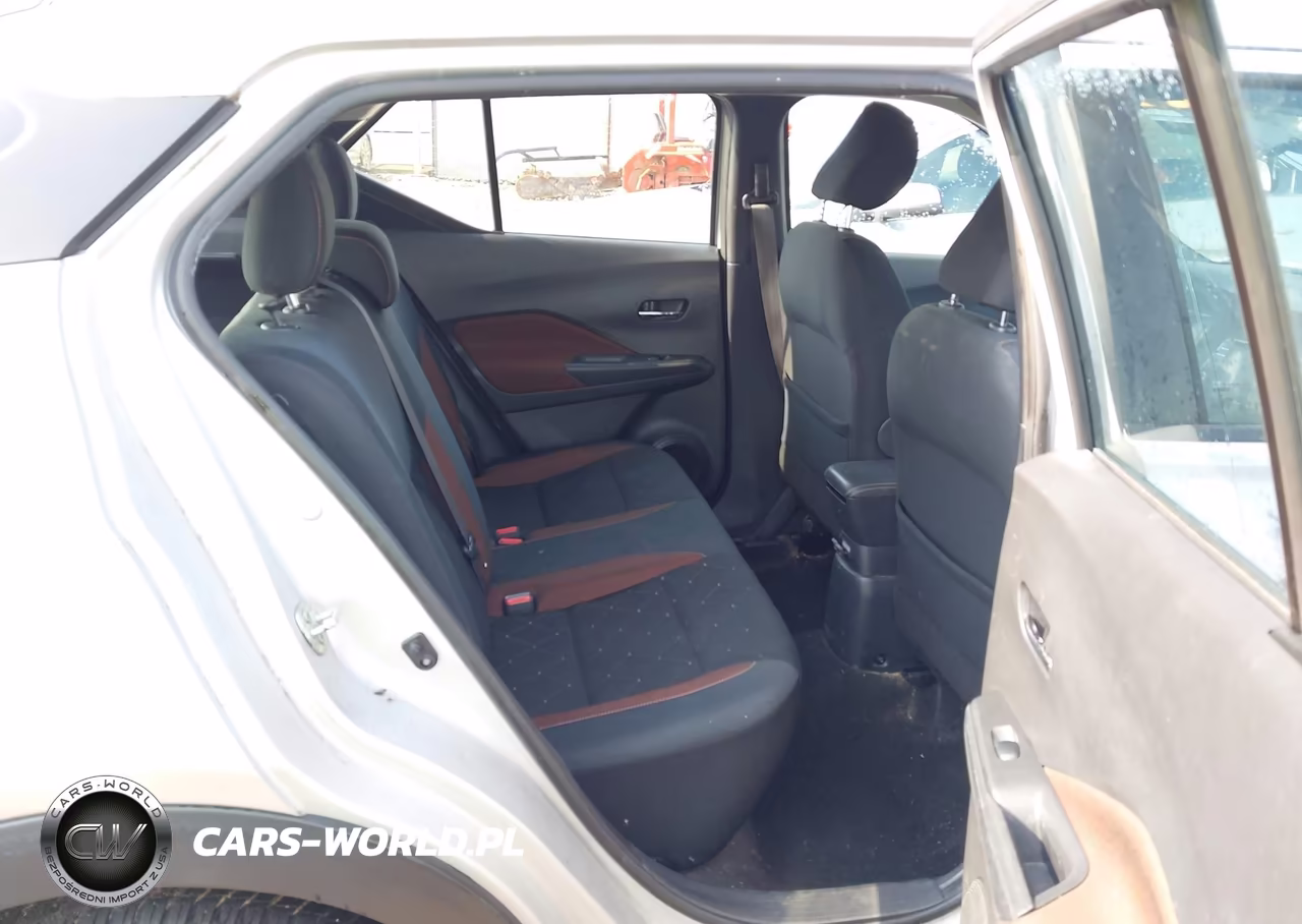 2019 Nissan Kicks Sr VIN:3N1CP5CU7KL568064 - 8