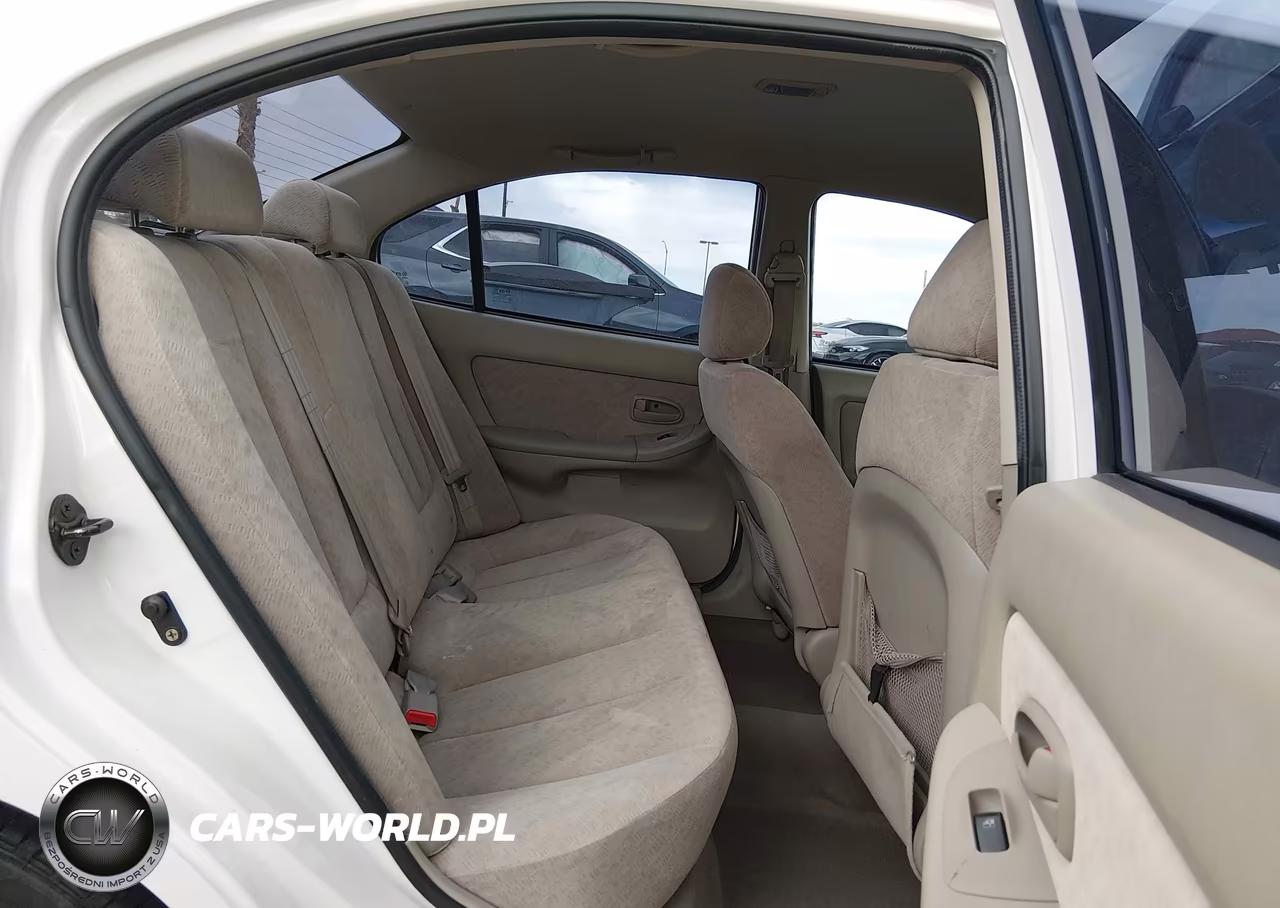 2004 Hyundai Elantra Gls-Gt VIN:KMHDN46DX4U745448 - 8