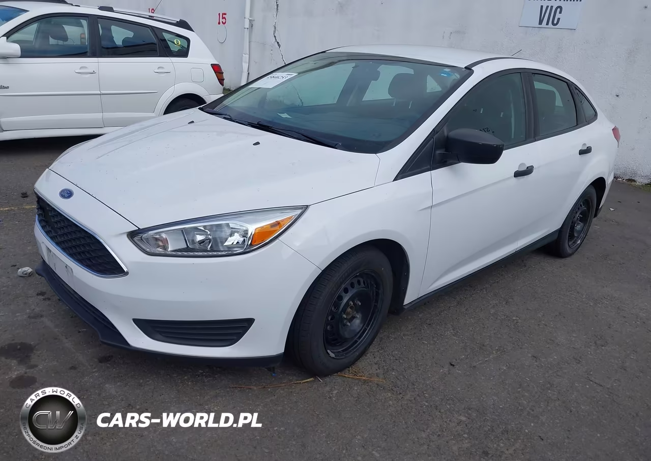 2018 Ford Focus S VIN:1FADP3E28JL244963 - 2