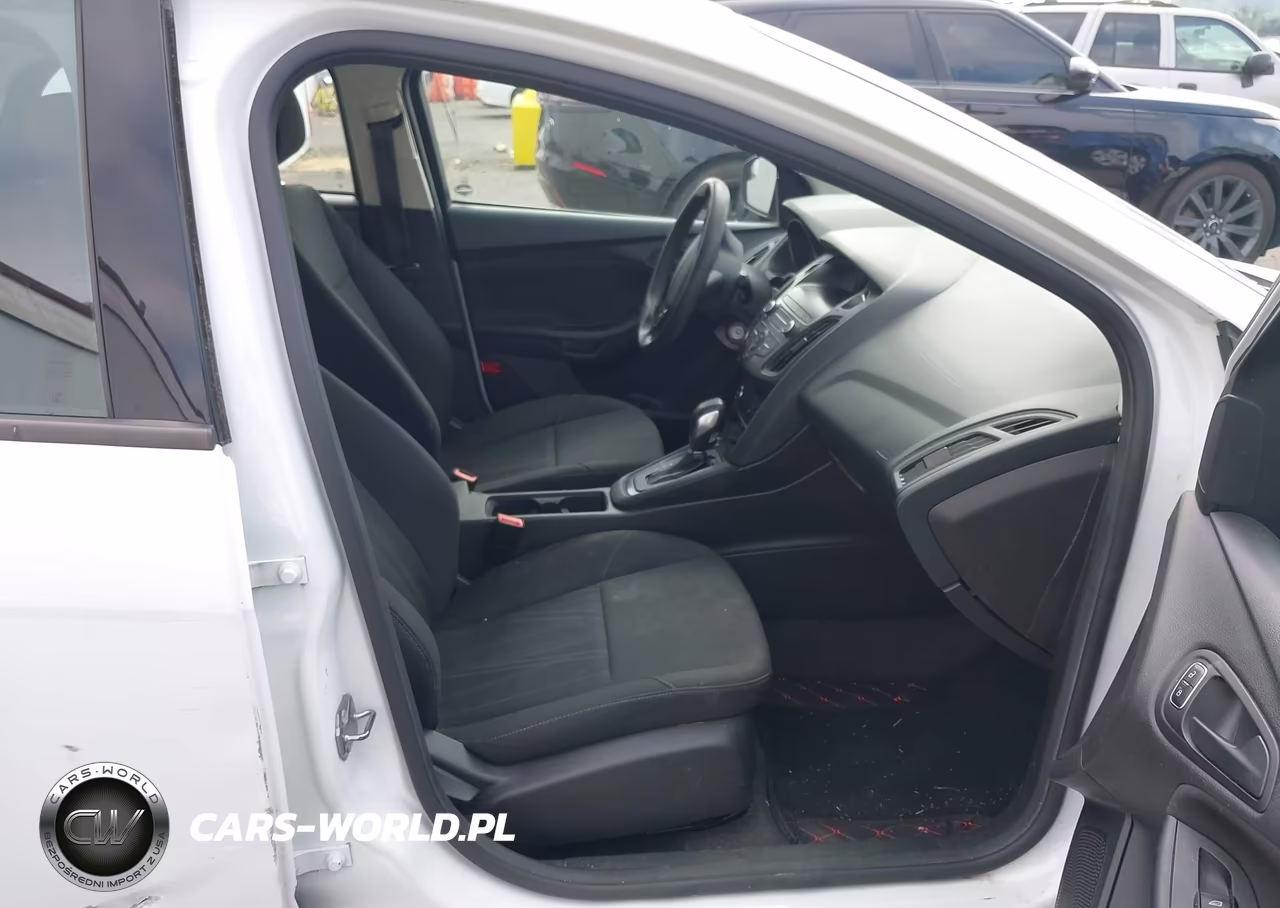 2018 Ford Focus S VIN:1FADP3E28JL244963 - 5