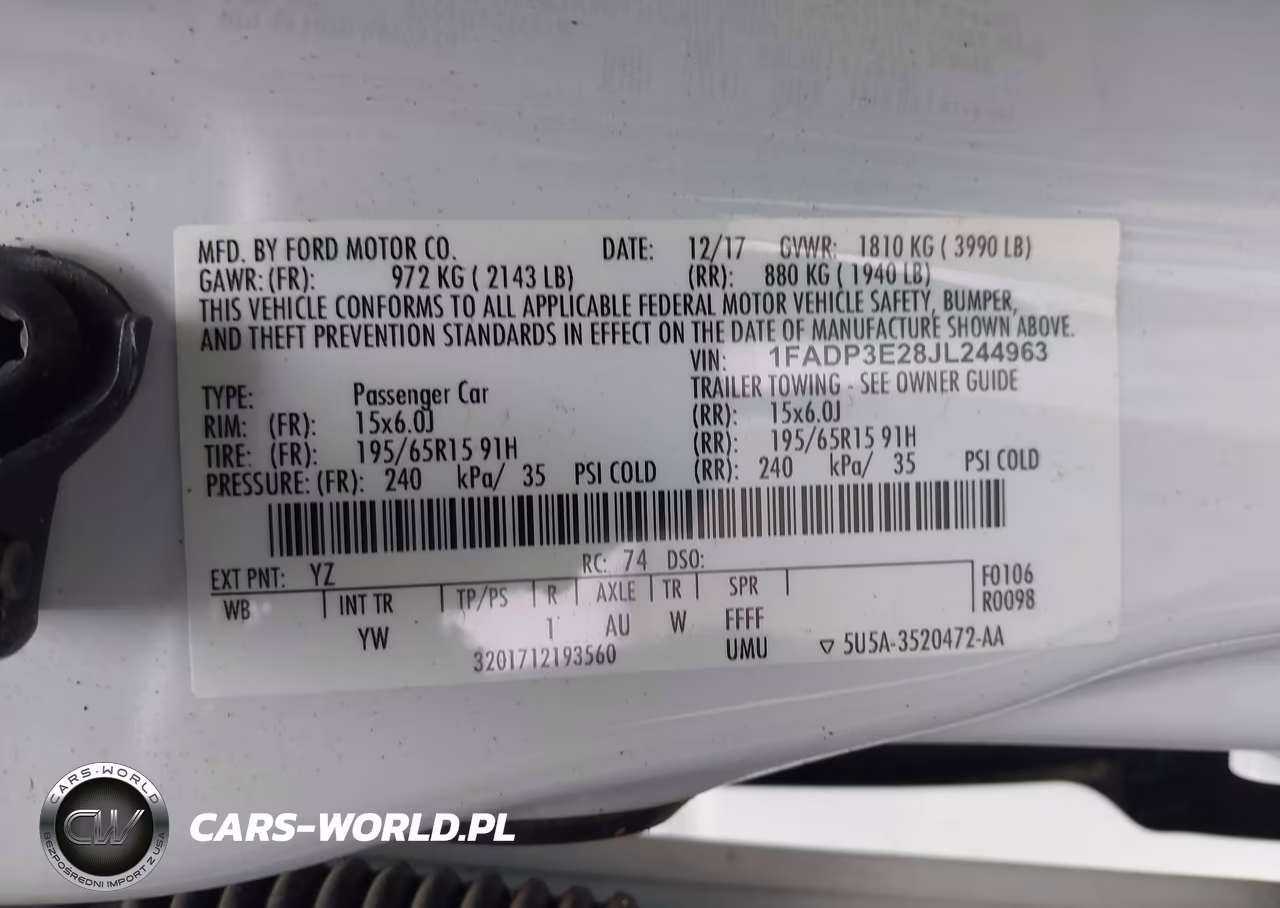 2018 Ford Focus S VIN:1FADP3E28JL244963 - 9