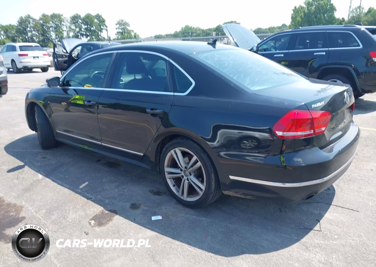 2014 Volkswagen Passat 1.8T Sel Premium VIN:1VWCT7A3XEC005702 - 3