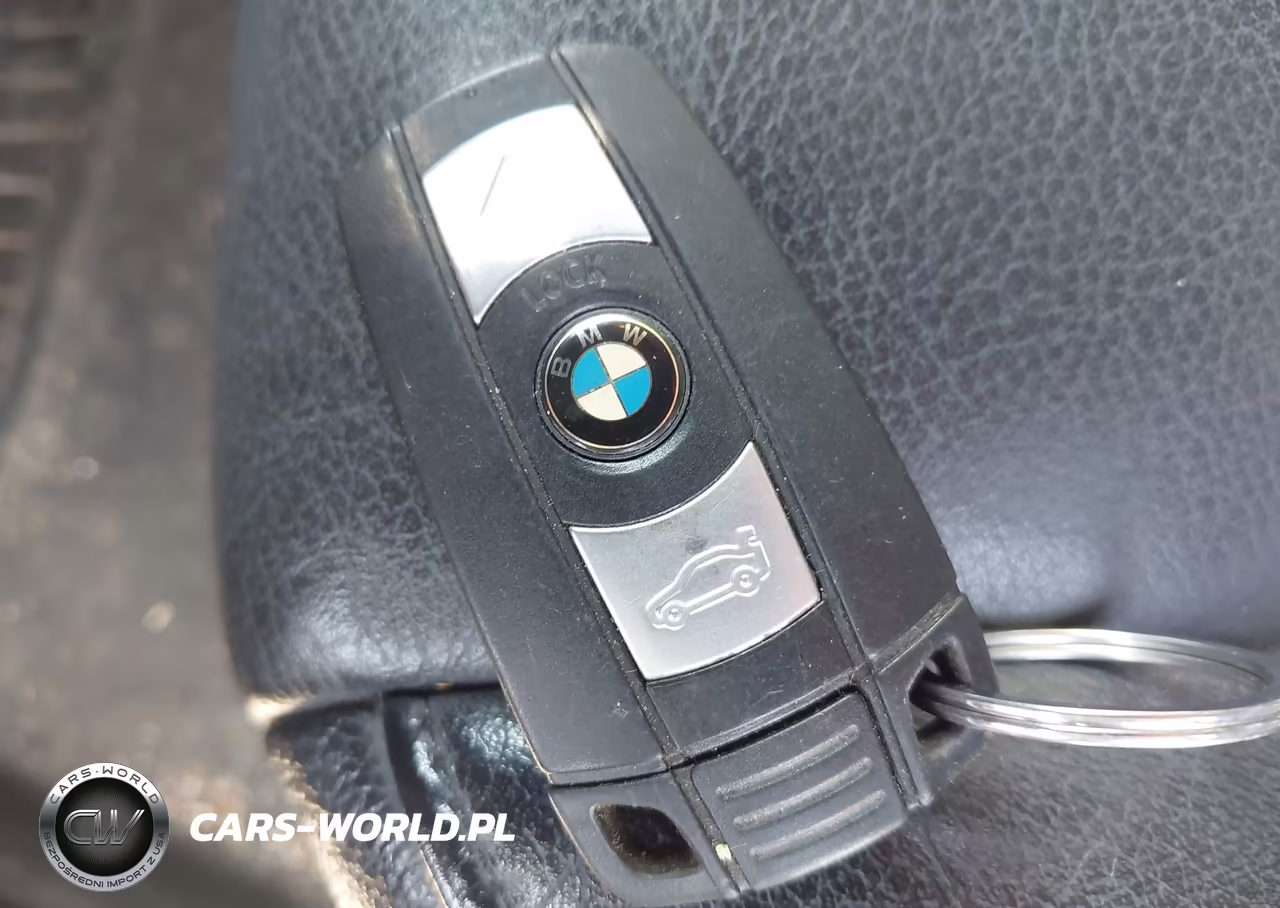 2013 BMW X1 xDrive28I VIN:WBAVL1C56DVR88224 - 11