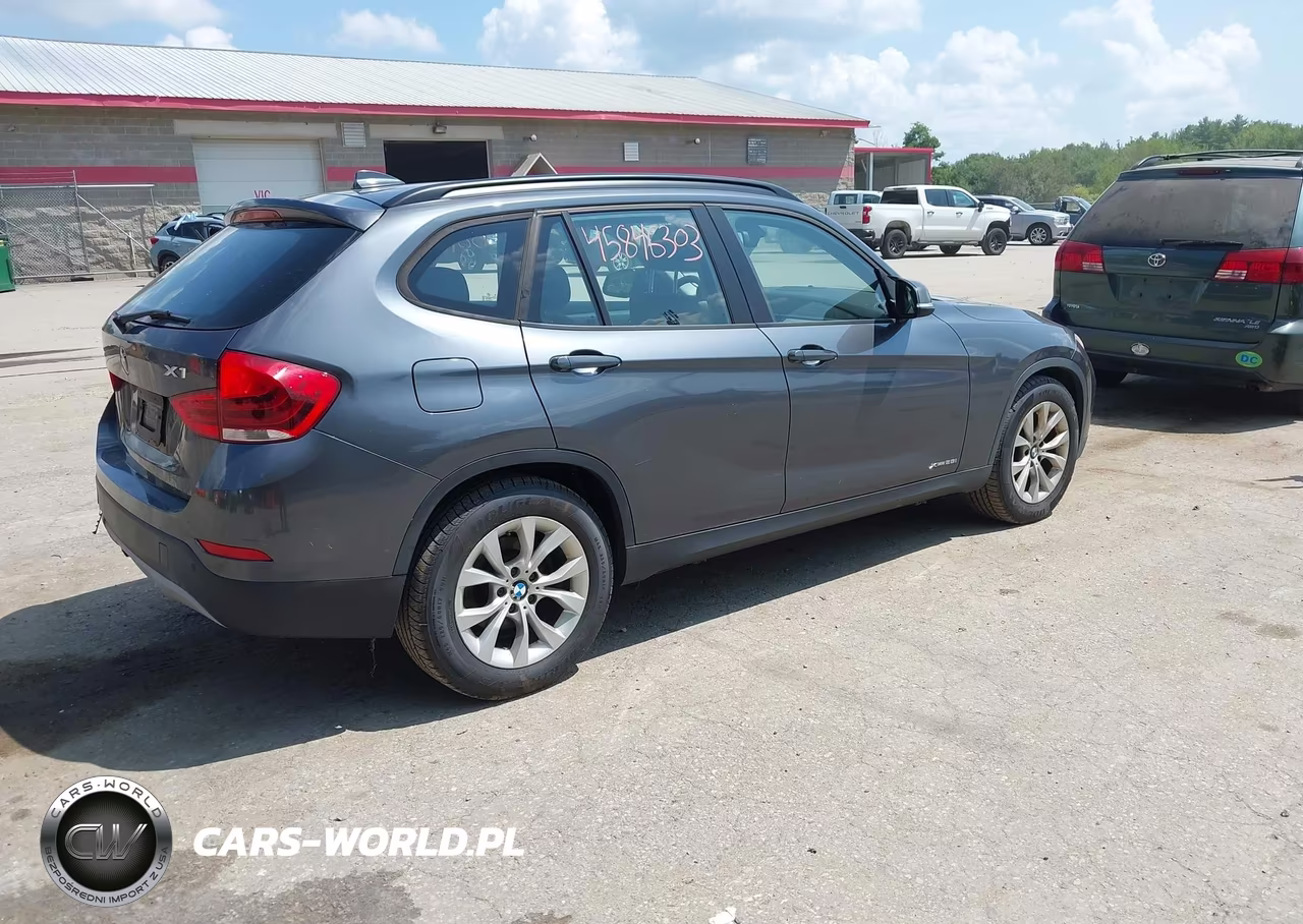 2013 BMW X1 xDrive28I VIN:WBAVL1C56DVR88224 - 4