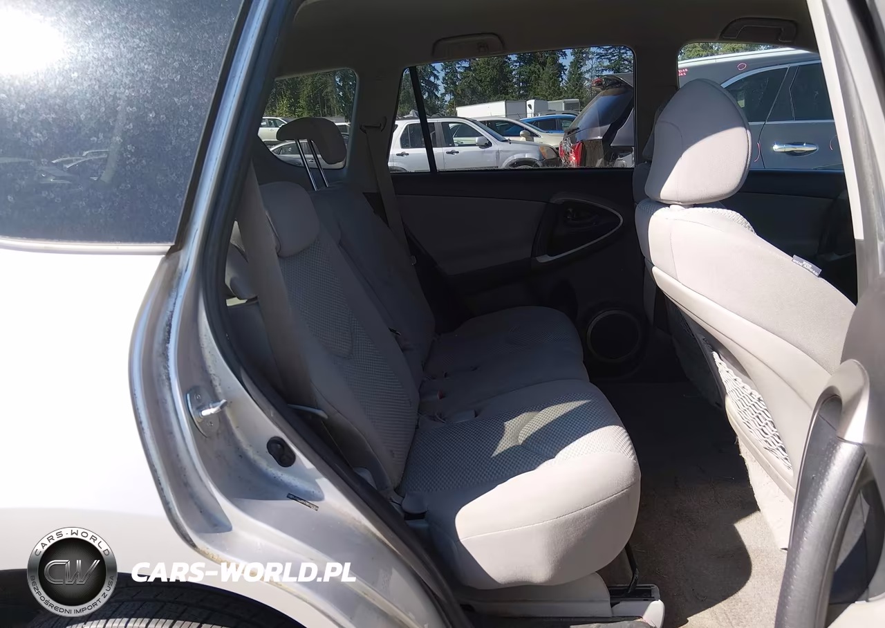 2008 Toyota Rav4 Limited VIN:JTMBD31V785182304 - 8