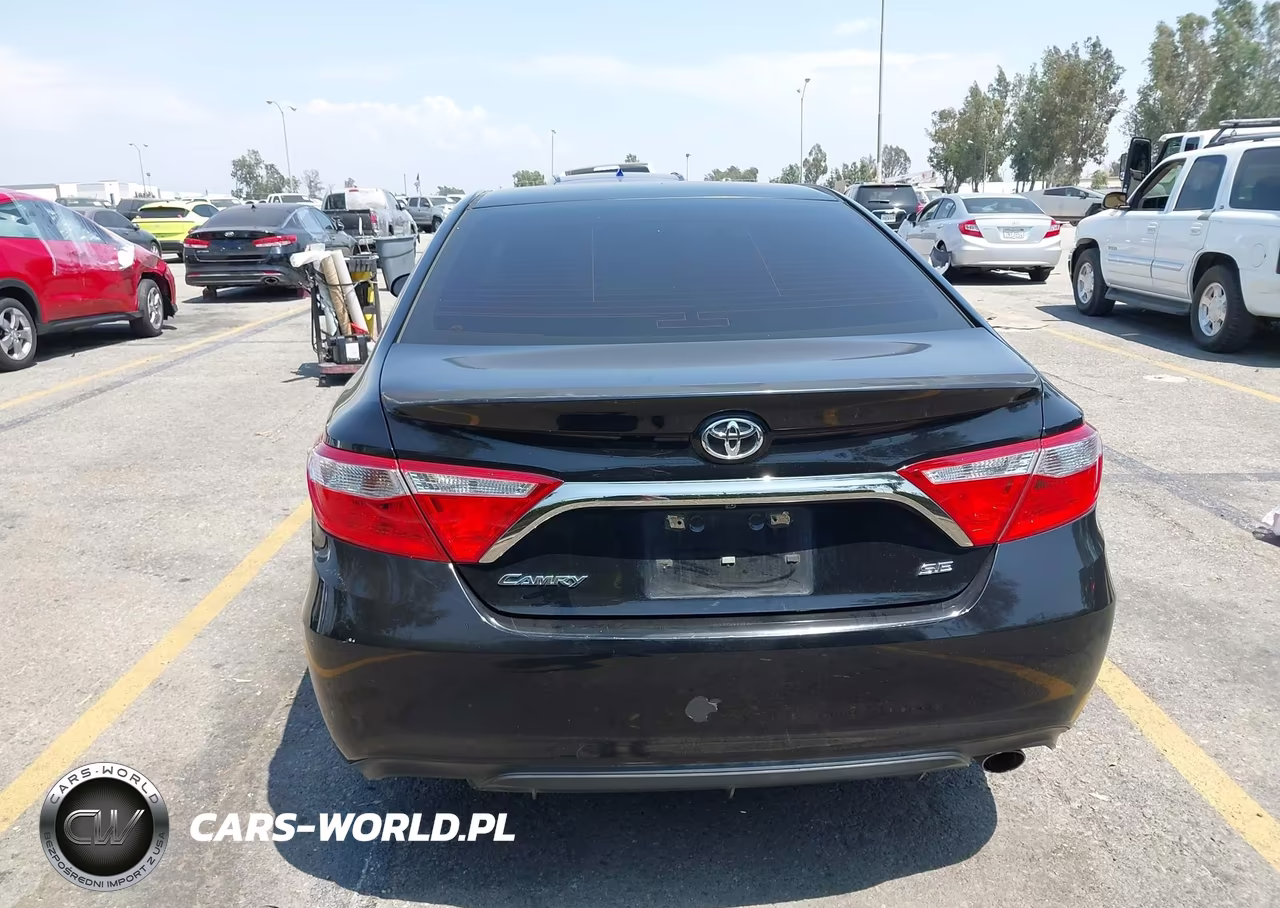 2016 Toyota Camry Se VIN:4T1BF1FK5GU252895 - 16