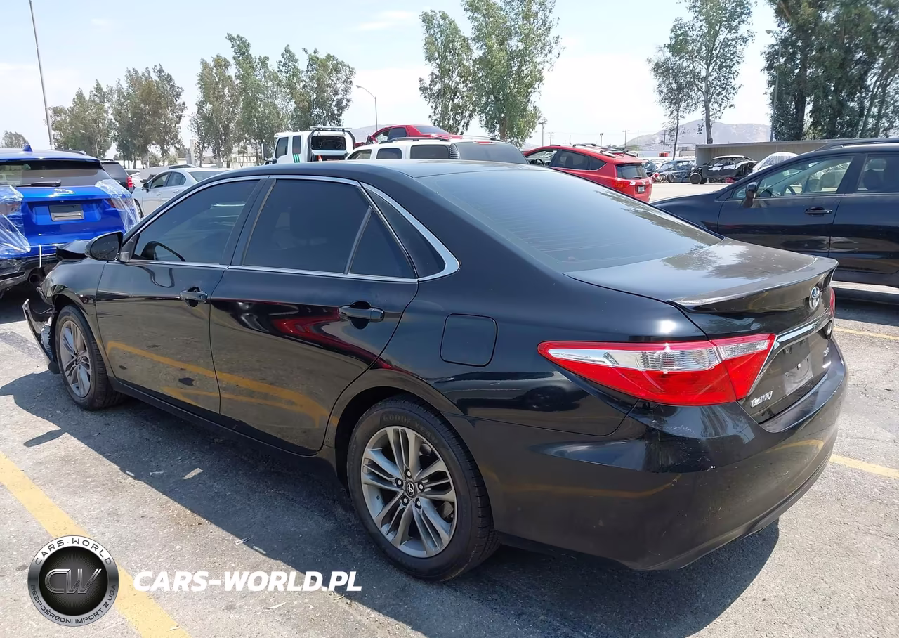 2016 Toyota Camry Se VIN:4T1BF1FK5GU252895 - 3