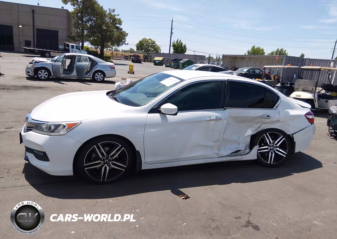 2017 Honda Accord Sport VIN:1HGCR2F54HA162867 - 15
