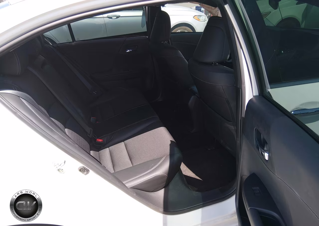 2017 Honda Accord Sport VIN:1HGCR2F54HA162867 - 8
