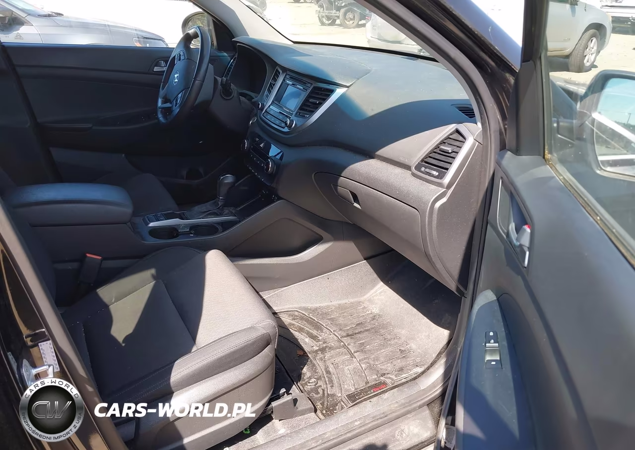 2017 Hyundai Tucson Sport VIN:KM8J3CA26HU315530 - 5