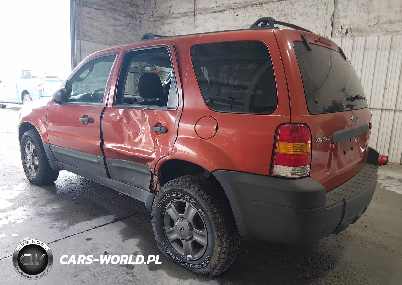 2005 Ford Escape Xls VIN:1FMYU92Z55KC23035 - 3