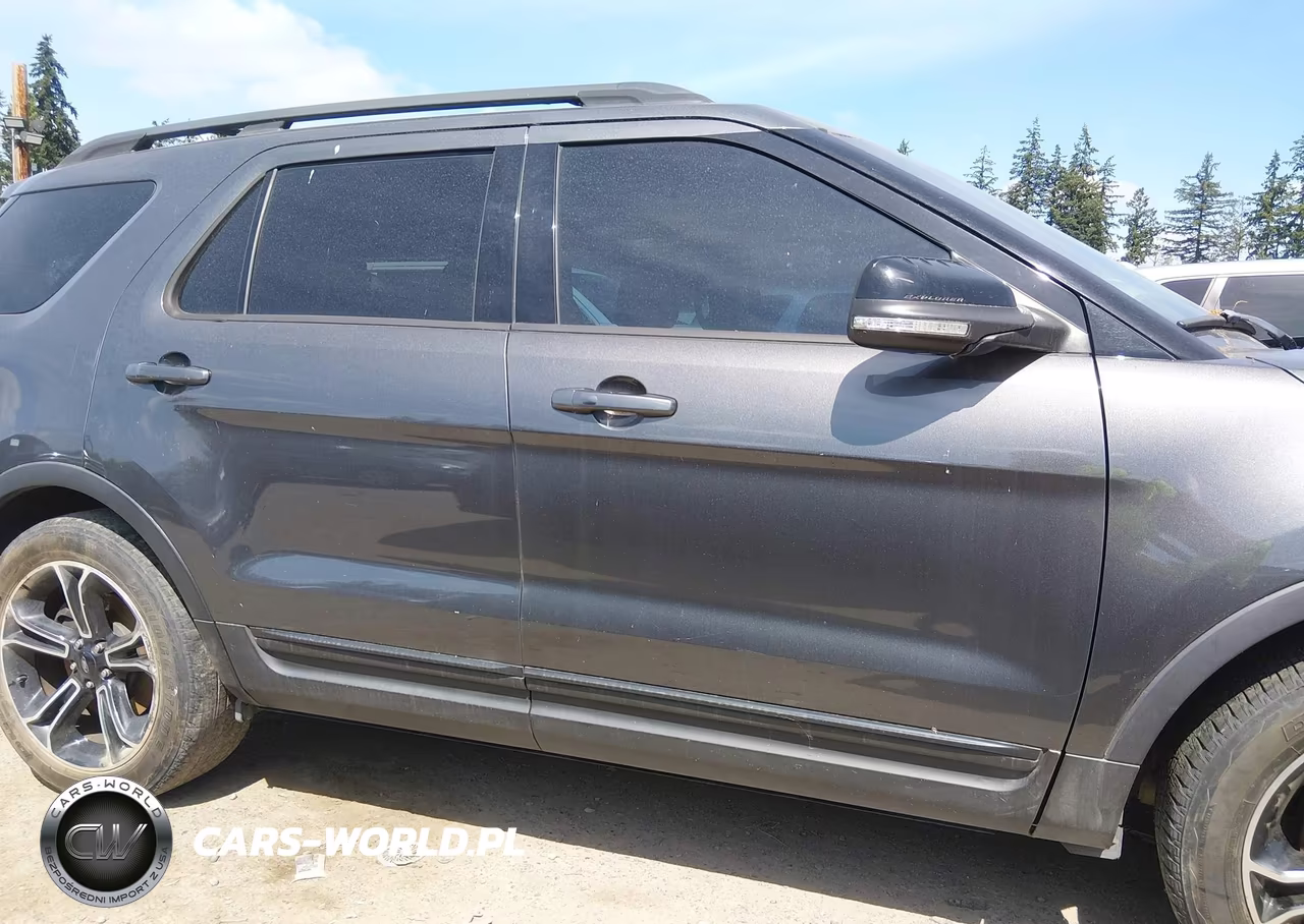 2015 Ford Explorer Sport VIN:1FM5K8GT1FGC25926 - 14