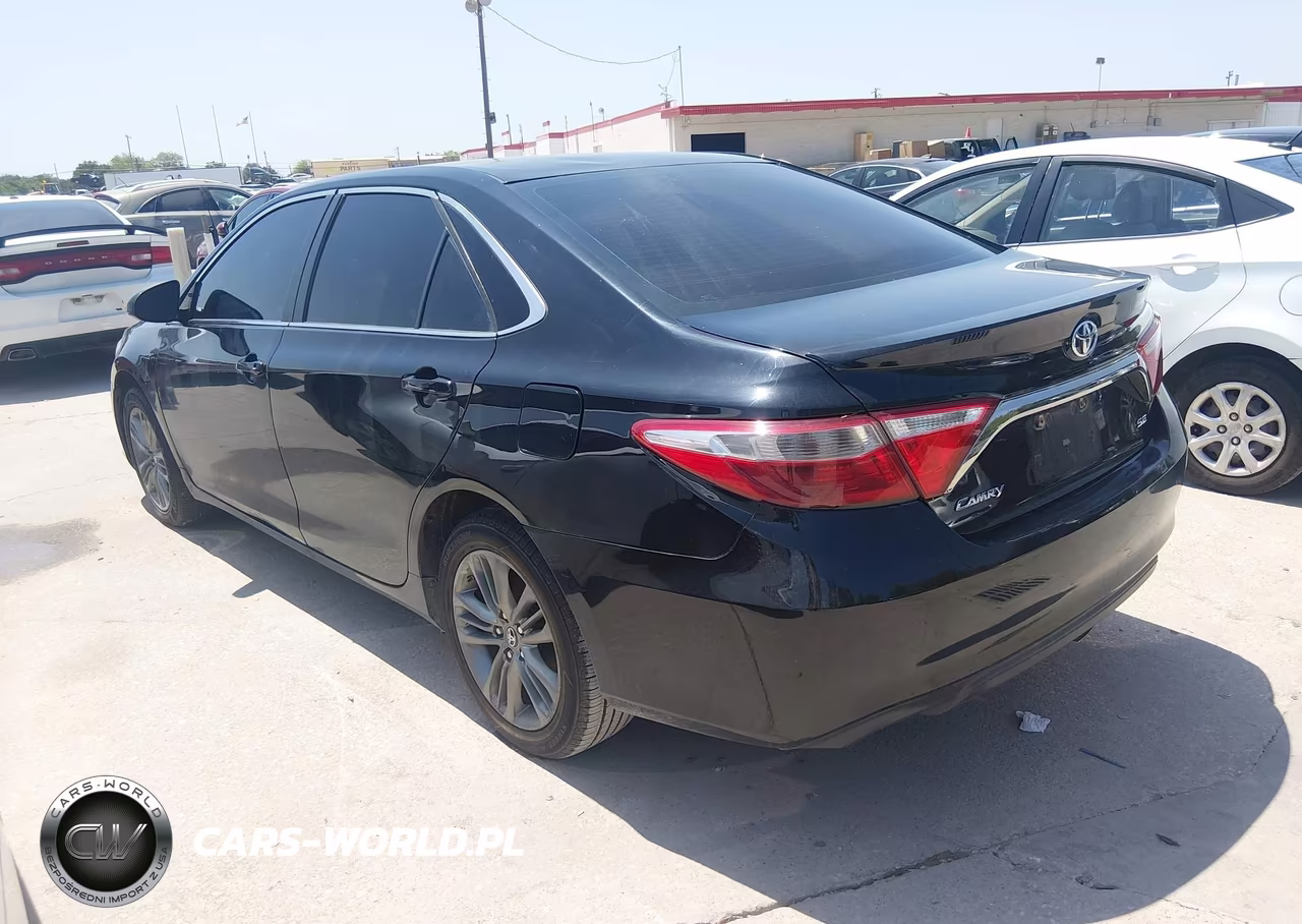 2017 Toyota Camry Le VIN:4T1BF1FK5HU305385 - 3