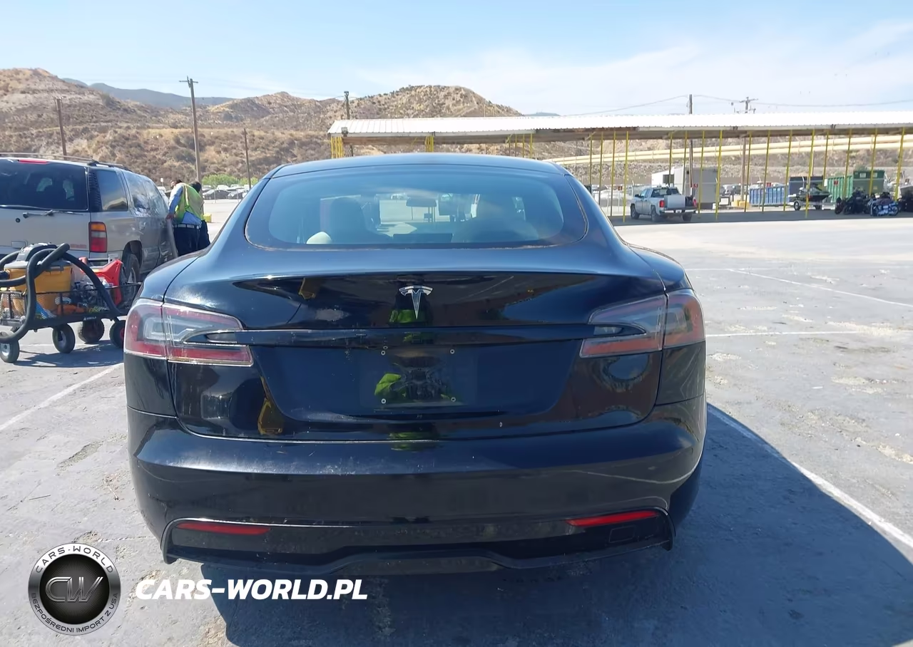 2021 Tesla Model S Long Range Dual Motor All-Wheel Drive VIN:5YJSA1E51MF428408 - 16