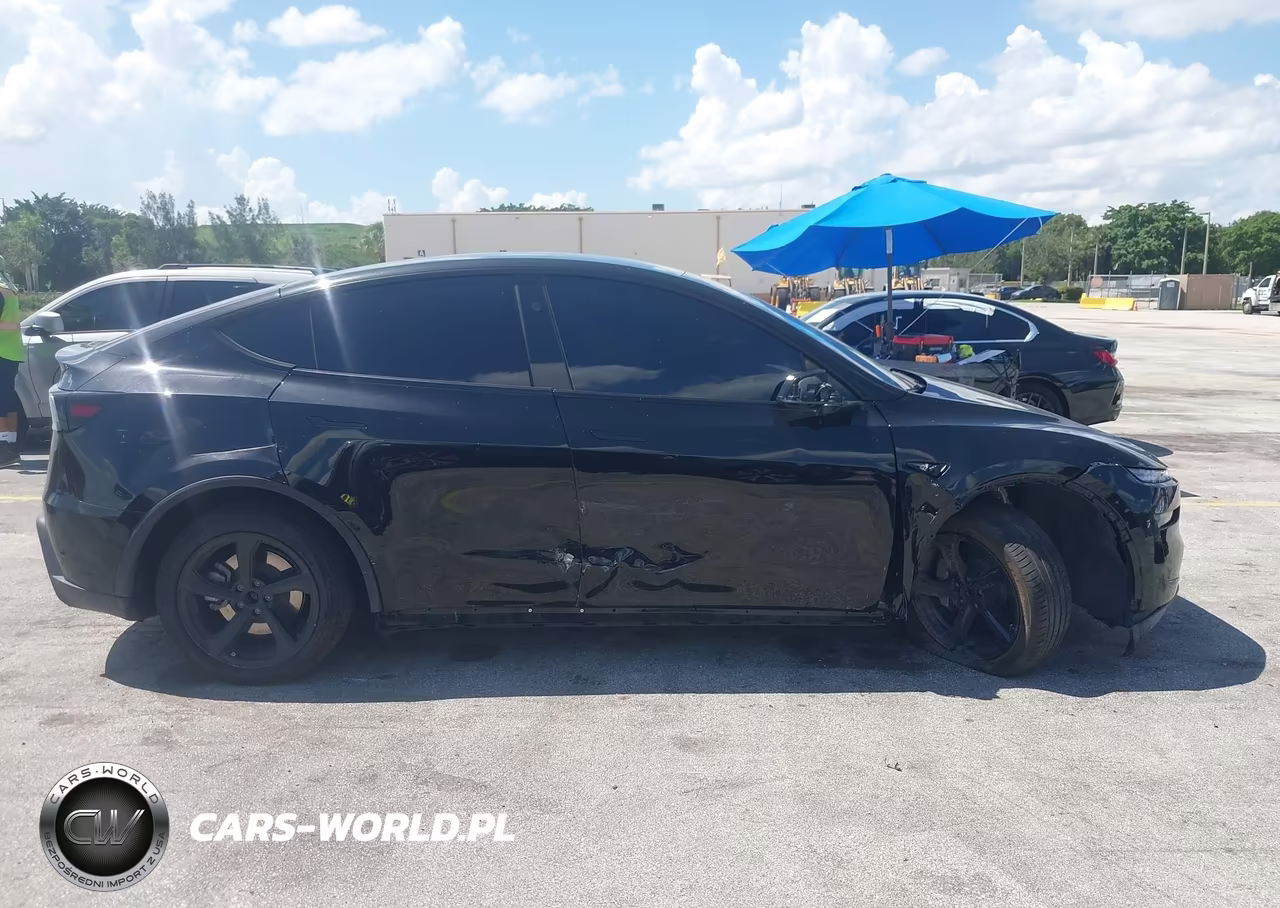 2026 Tesla Model Y Premium Rear-Wheel Drive-Rear-Wheel Drive VIN:7SAYGDED1TA417652 - 12