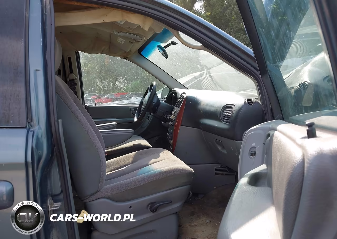 2007 Chrysler Town & Country Lx VIN:1A4GP44R87B180931 - 5