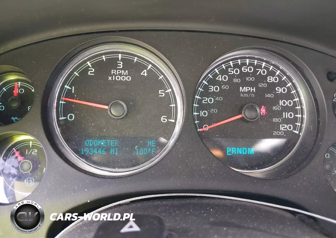 2010 Chevrolet Tahoe Ls VIN:1GNUCAE01AR174445 - 7