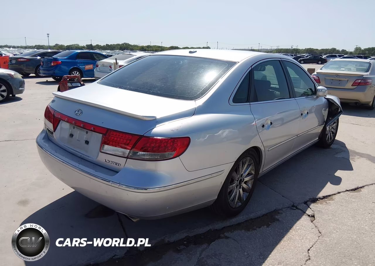 2009 Hyundai Azera Limited VIN:KMHFC46F29A358031 - 4